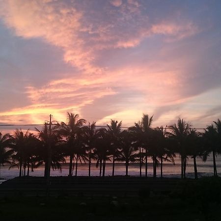 Coconut Beach Homestay Beinan ภายนอก รูปภาพ